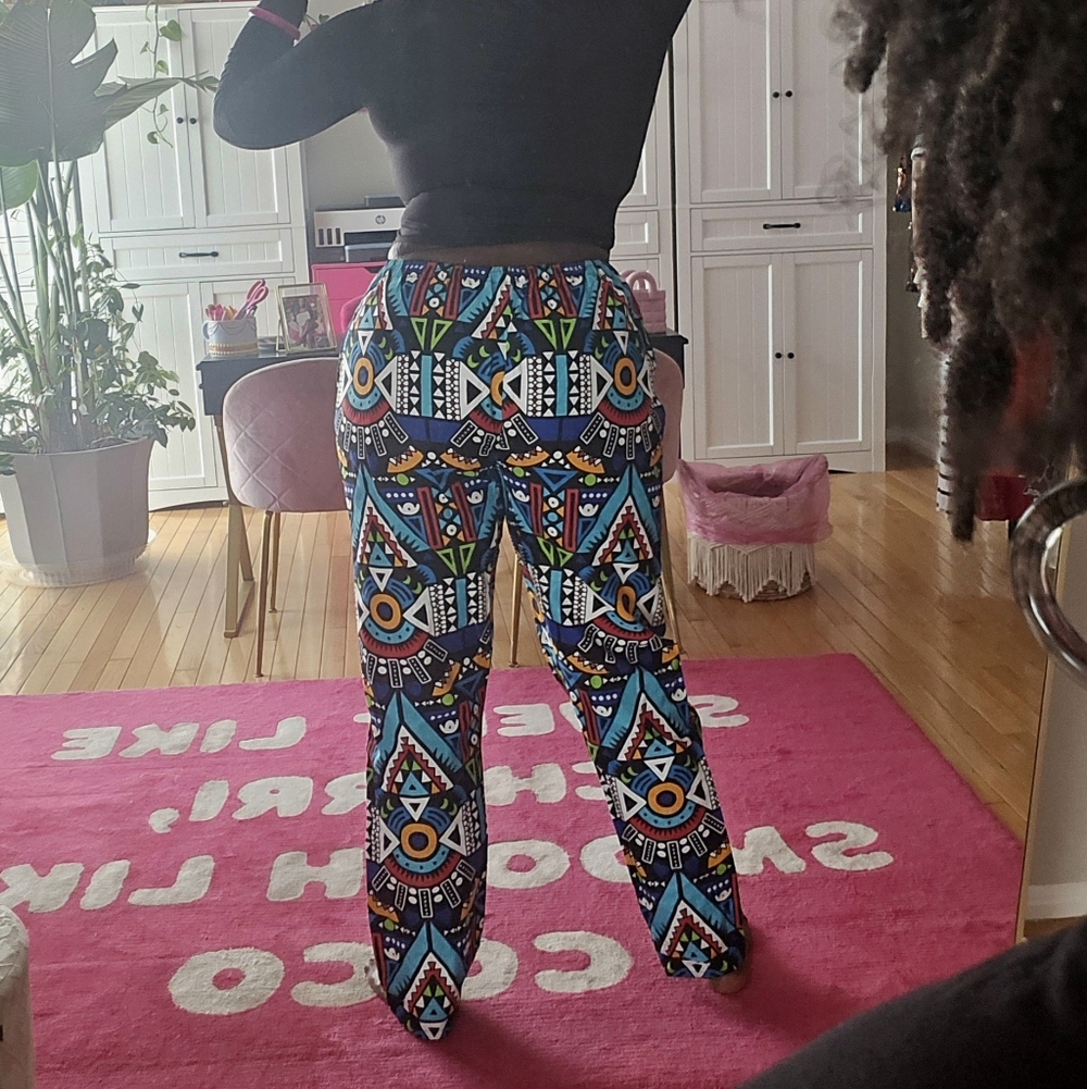 Colorful Geometric Print Pants - Picture 7 of 8